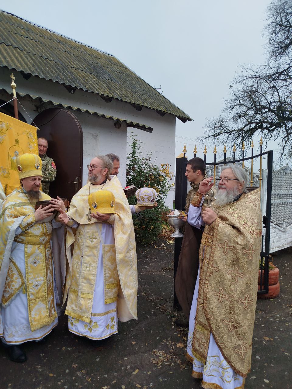 Духовное торжество. В селе Светлодолинское с особым трепетом отметили Храмовый праздник — День Святителя Димитрия Ростовского! Этот день принес в сердца жителей особую радость и ощущение духовного единения Духовное торжество. В селе Светлодолинское с особым трепетом отметили Храмовый праздник — День Святителя Димитрия Ростовского! Этот день принес в сердца жителей особую радость и ощущение духовного единения
