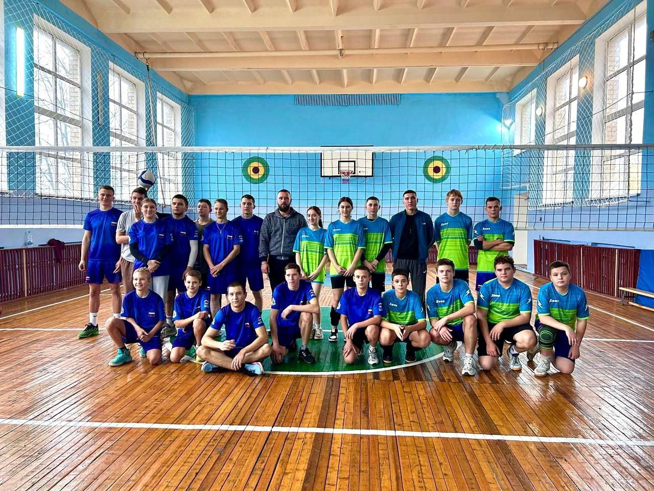 12 ноября состоялся первый групповой этап соревнований по волейболу среди юношей – учащихся образовательных организаций Приморского муниципального округа 12 ноября состоялся первый групповой этап соревнований по волейболу среди юношей – учащихся образовательных организаций Приморского муниципального округа