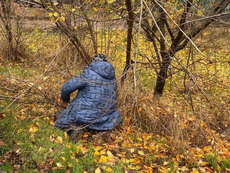 Сотрудники МУП УК «Контакт» ежедневно выполняют работы по благоустройству и уборке территории муниципального округа Сотрудники МУП УК «Контакт» ежедневно выполняют работы по благоустройству и уборке территории муниципального округа