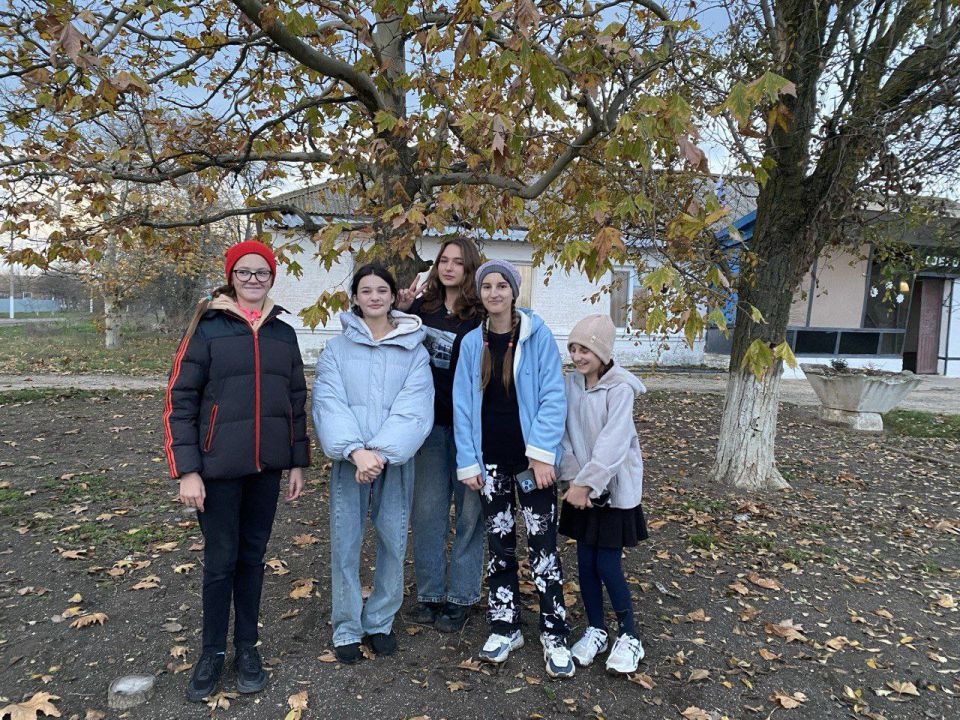 12 ноября в нашей стране отмечается "Синичкин день" – это молодой экологический праздник 12 ноября в нашей стране отмечается "Синичкин день" – это молодой экологический праздник