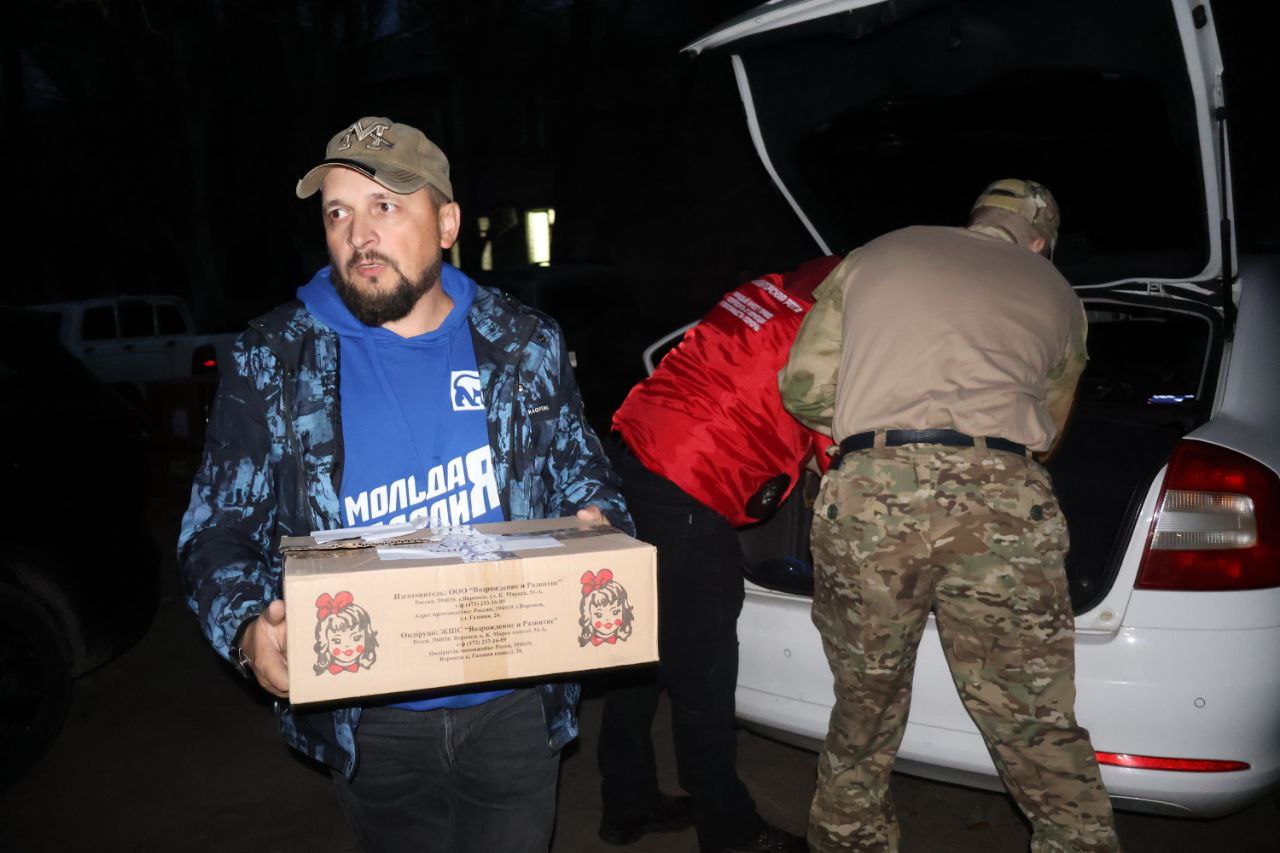 В Васильевском районе делегация из Кабардино-Балкарии и представители «Единой России» передали гуманитарный груз военнослужащим МО РФ В Васильевском районе делегация из Кабардино-Балкарии и представители «Единой России» передали гуманитарный груз военнослужащим МО РФ