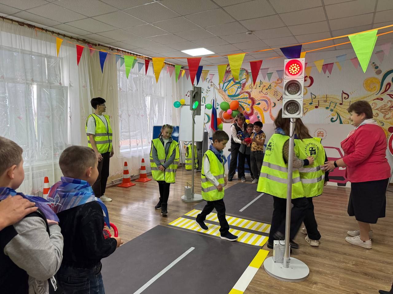 В Новоданиловской школе побывала «Лаборатория безопасности» В Новоданиловской школе побывала «Лаборатория безопасности»