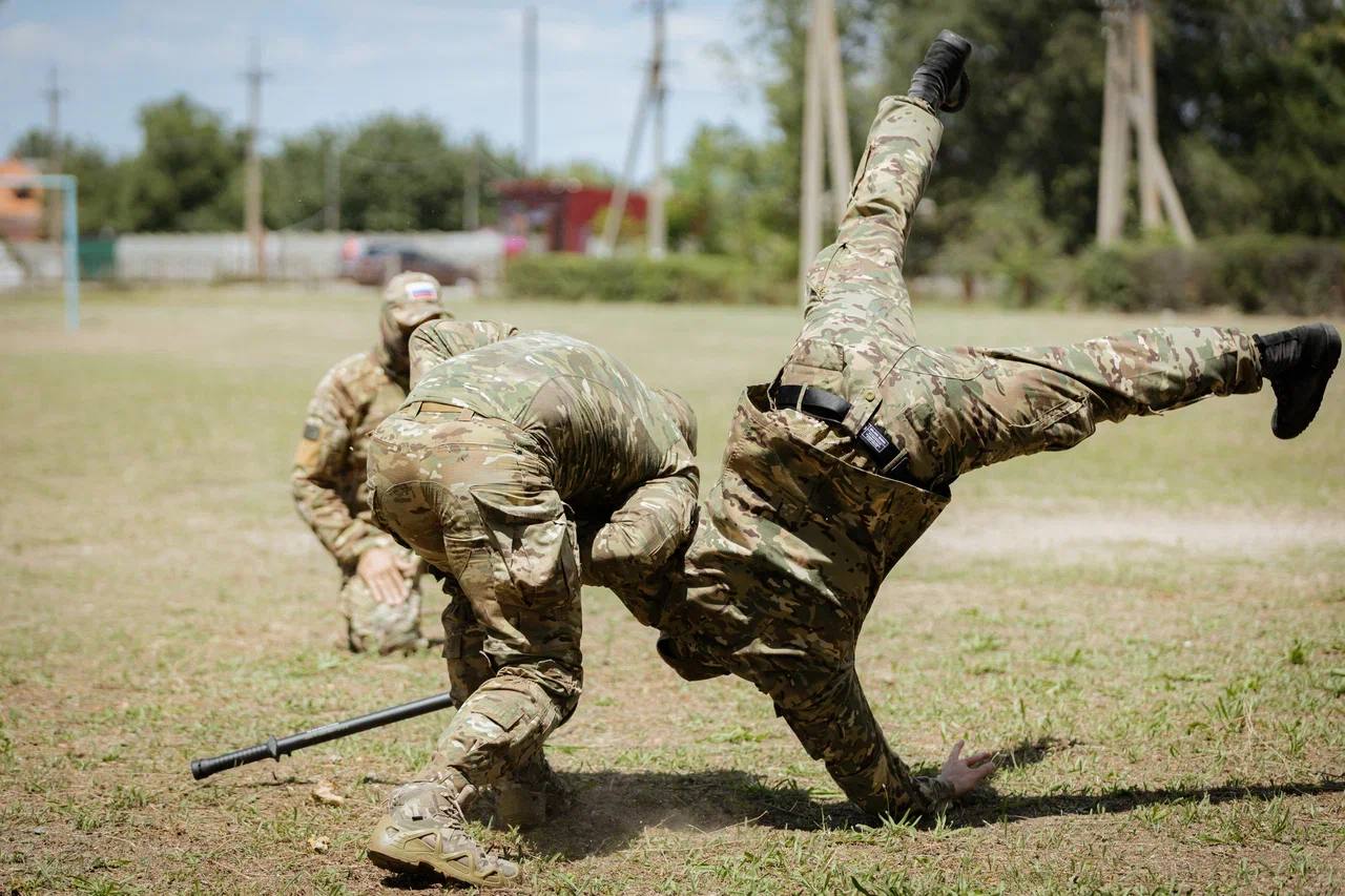 13 ноября отмечается 35-я годовщина создания отделов специального назначения уголовно-исполнительной системы России 13 ноября отмечается 35-я годовщина создания отделов специального назначения уголовно-исполнительной системы России