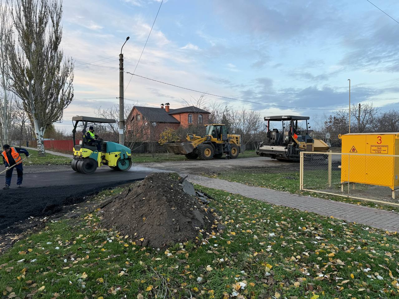 На финальной стадии ремонт дороги по улице Пушкина На финальной стадии ремонт дороги по улице Пушкина