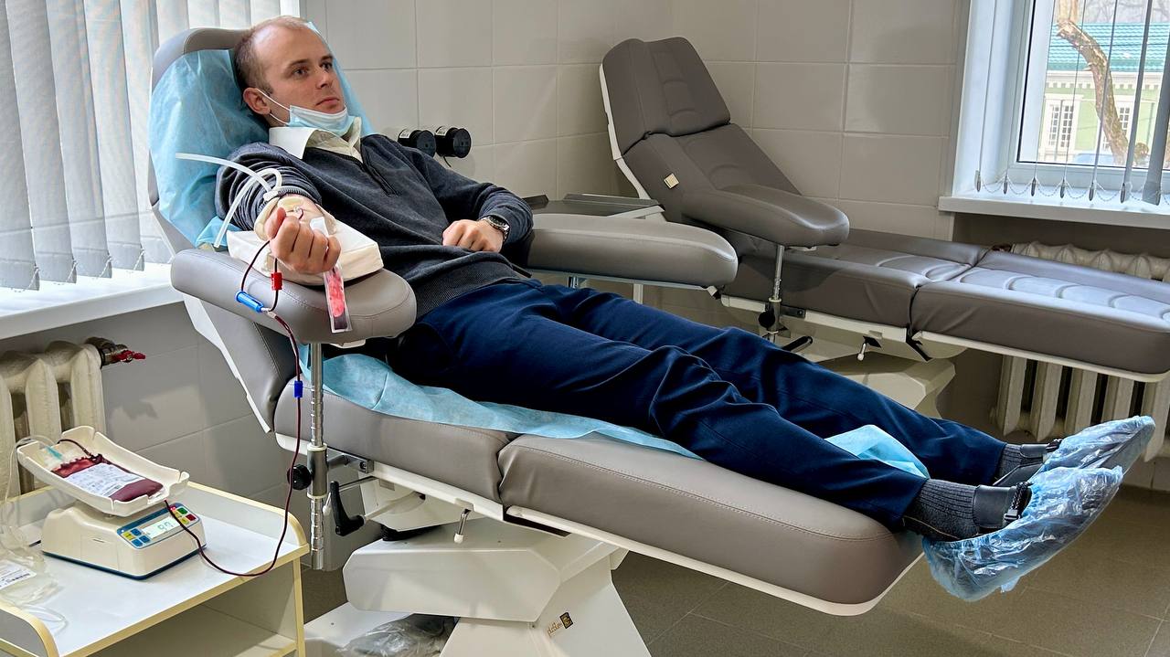 Сотрудники Минцифры Запорожской области и РЦИТиС сдали кровь для медицинских учреждений Сотрудники Минцифры Запорожской области и РЦИТиС сдали кровь для медицинских учреждений