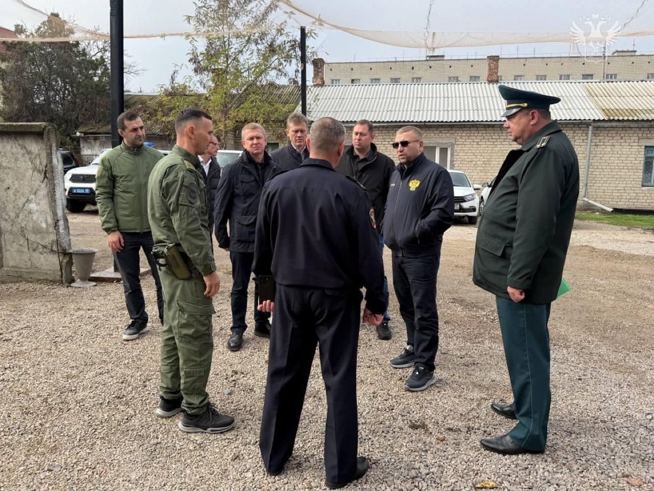 Руководитель ФТС России Валерий Пикалёв побывал с рабочим визитом в Бердянске Руководитель ФТС России Валерий Пикалёв побывал с рабочим визитом в Бердянске