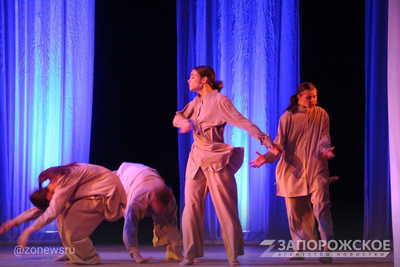 Студенты Луганской академии культуры и искусств выступили на сцене Мелитополя Студенты Луганской академии культуры и искусств выступили на сцене Мелитополя