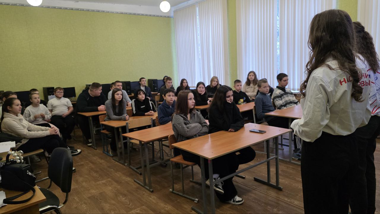 Установочное собрание Совета Первых в Менчикуровской СОШ Установочное собрание Совета Первых в Менчикуровской СОШ