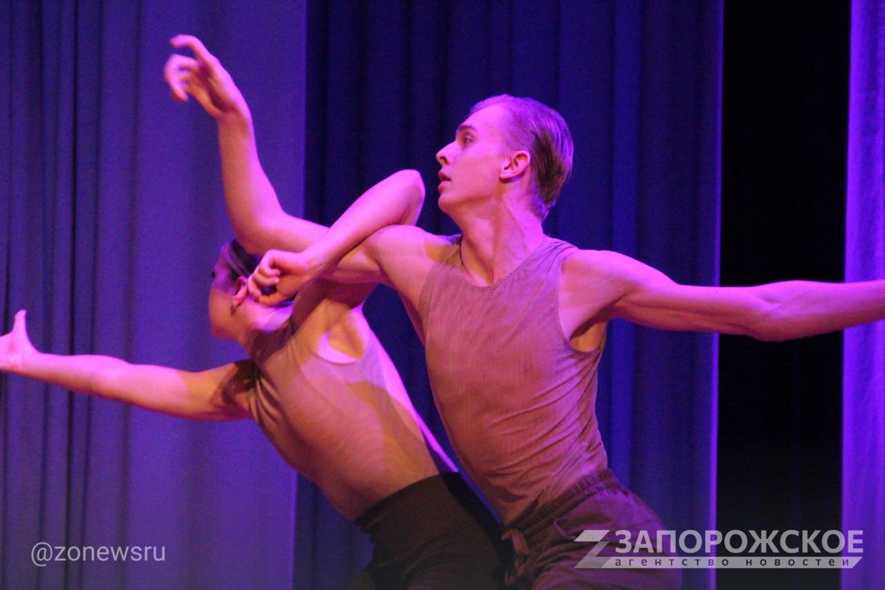 Студенты Луганской академии культуры и искусств выступили на сцене Мелитополя Студенты Луганской академии культуры и искусств выступили на сцене Мелитополя