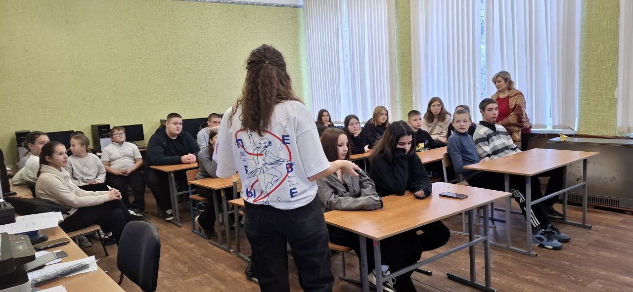 Установочное собрание Совета Первых в Менчикуровской СОШ