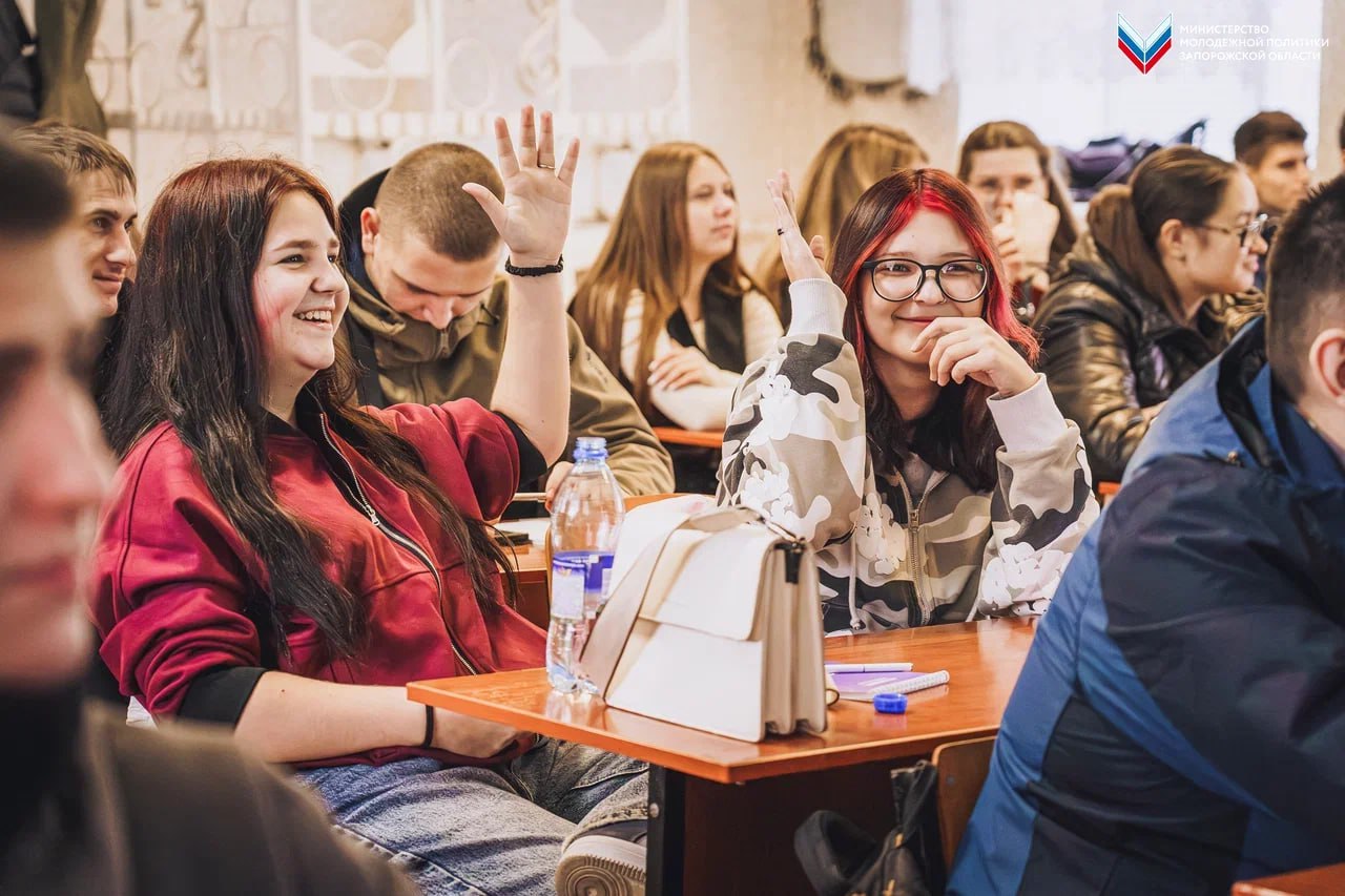 Серия мероприятий школы социального проектирования «Юг Молодой» прошла для молодёжи Токмака Серия мероприятий школы социального проектирования «Юг Молодой» прошла для молодёжи Токмака