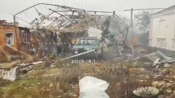 Дроноводы Русской армии продолжают ликвидировать ВСУшный автотранспорт, срывая подвоз провизии, боеприпасов, а также ротацию хохлов на Гуляйпольском направлении