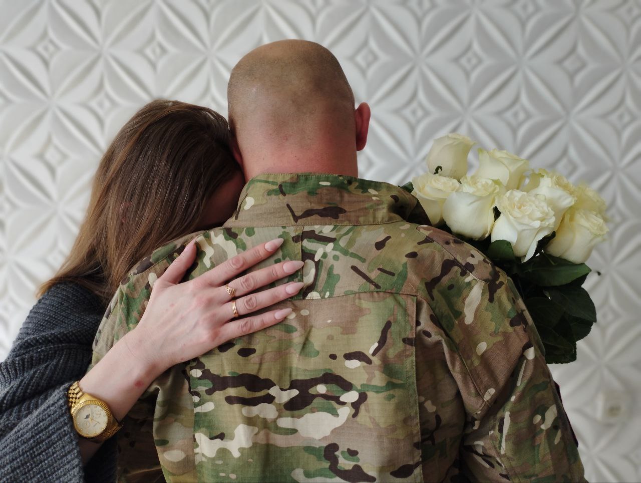 В территориальном отделе ЗАГС Акимовского района Управления ЗАГС Запорожской области сегодня состоялась трогательная регистрация брака участника СВО и его избранницы В территориальном отделе ЗАГС Акимовского района Управления ЗАГС Запорожской области сегодня состоялась трогательная регистрация брака участника СВО и его избранницы