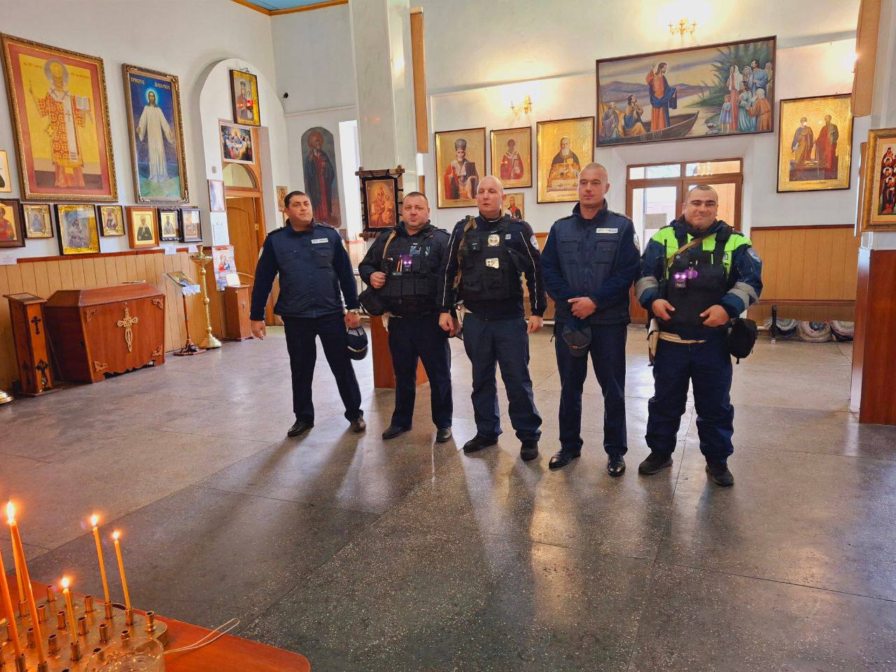 14 ноября 2025 года. Накануне ежегодно отмечаемого в третье воскресенье ноября «Всемирного дня памяти жертв дорожно-транспортных происшествий», в храме святых апостолов Петра и Павла города Васильевка состоялась... 14 ноября 2025 года. Накануне ежегодно отмечаемого в третье воскресенье ноября «Всемирного дня памяти жертв дорожно-транспортных происшествий», в храме святых апостолов Петра и Павла города Васильевка состоялась...