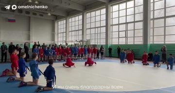 Не так давно в Пологах открылась после ремонта спортивная школа