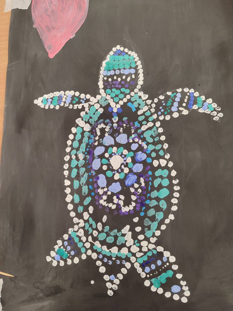 Юные художники осваивают точечную роспись в Мелитополе! Юные художники осваивают точечную роспись в Мелитополе!