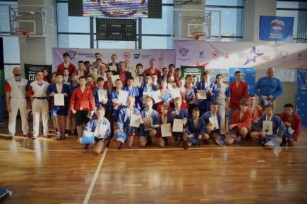 Федерация самбо Запорожской области при поддержке «Единой России» провела региональный турнир ко Всероссийскому дню самбо