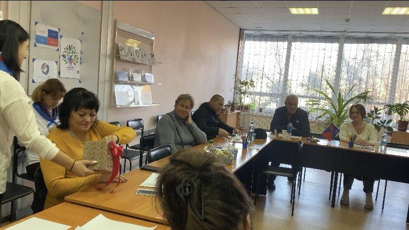 Специалисты центра занятости провели тренинг «Ключи к уверенности: побеждаем стресс и открываем двери в карьеру!» для граждан с ограниченными возможностями здоровья Специалисты центра занятости провели тренинг «Ключи к уверенности: побеждаем стресс и открываем двери в карьеру!» для граждан с ограниченными возможностями здоровья