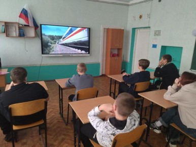 13 ноября в ГБУ ОО ЗО "Партизанская школа - детский сад" прошло очередное занятие курса "Россия — мои горизонты" на тему "Машиностроение и судостроение"