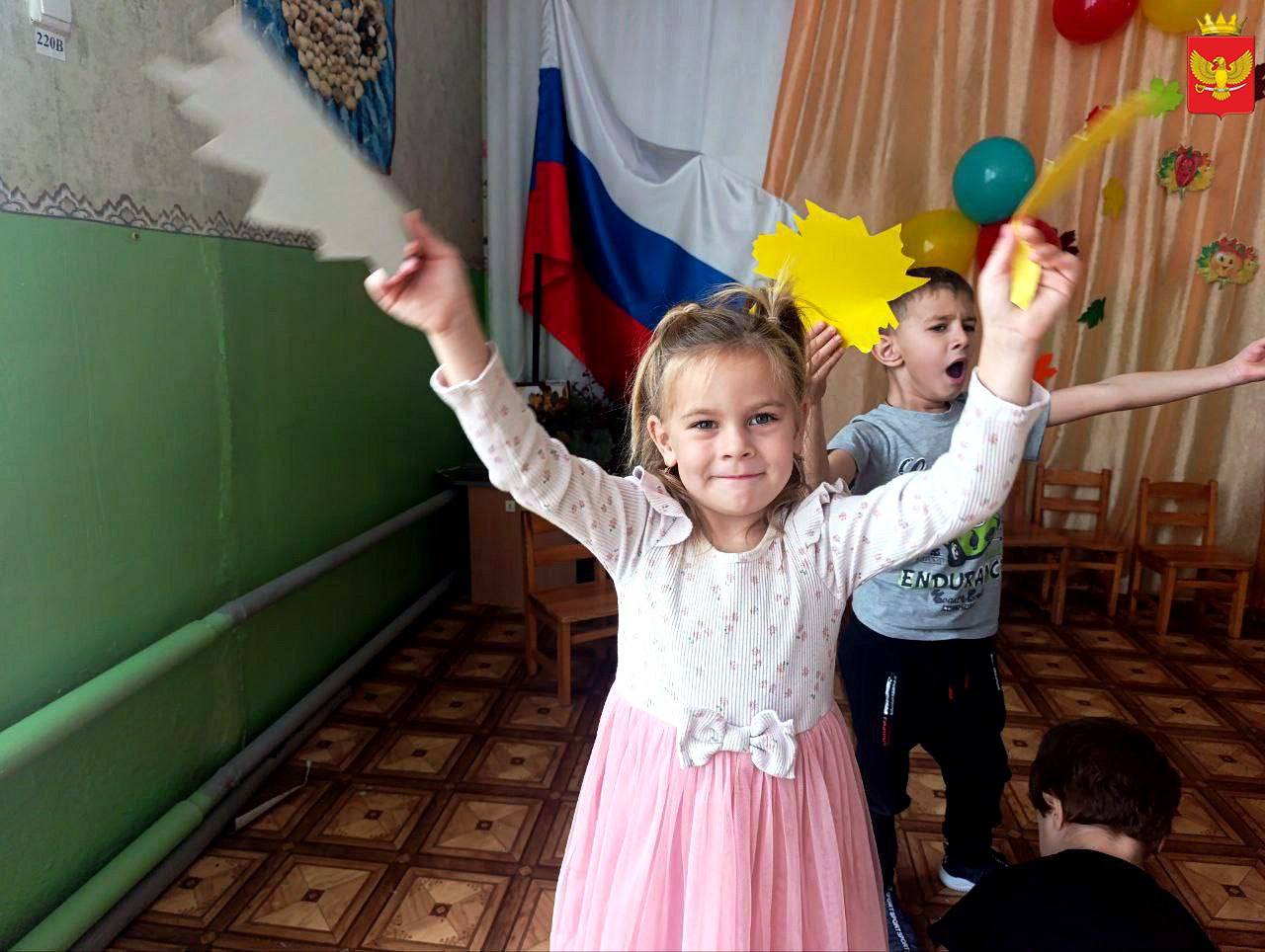 14 ноября в ГБУ ОО ЗО "Партизанская школа-детский сад" царила по-настоящему праздничная, осенняя атмосфера 14 ноября в ГБУ ОО ЗО "Партизанская школа-детский сад" царила по-настоящему праздничная, осенняя атмосфера