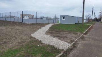 Администрация и жители Приазовского муниципального округа выражают благодарность Пеневу Игорю Григорьевичу, члену партии «Единая Россия», за активную помощь в благоустройстве и организации пространства для занятий спортом в...