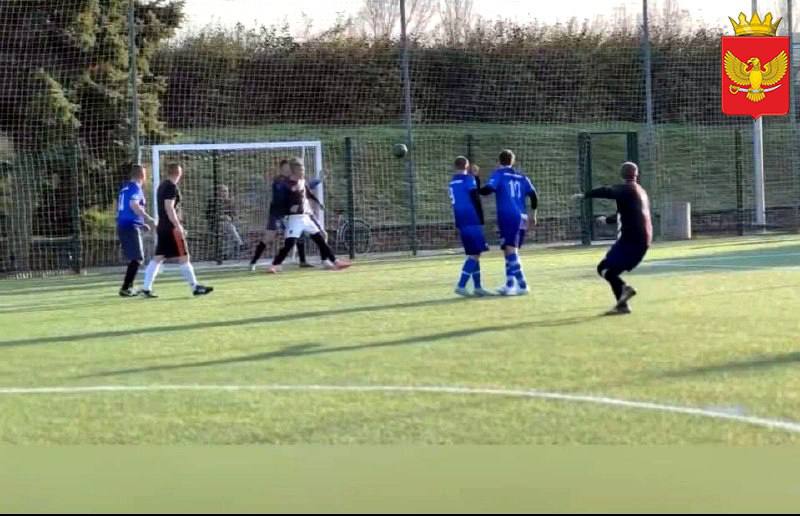 15 ноября на футбольном поле СК «Олимпиец» состоялись игры 6-го тура осеннего Чемпионата Приморской любительской лиги по футболу 6х6, посвященного Году защитника Отечества 15 ноября на футбольном поле СК «Олимпиец» состоялись игры 6-го тура осеннего Чемпионата Приморской любительской лиги по футболу 6х6, посвященного Году защитника Отечества