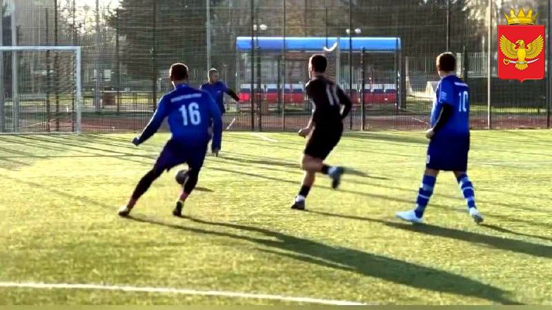 15 ноября на футбольном поле СК «Олимпиец» состоялись игры 6-го тура осеннего Чемпионата Приморской любительской лиги по футболу 6х6, посвященного Году защитника Отечества 15 ноября на футбольном поле СК «Олимпиец» состоялись игры 6-го тура осеннего Чемпионата Приморской любительской лиги по футболу 6х6, посвященного Году защитника Отечества