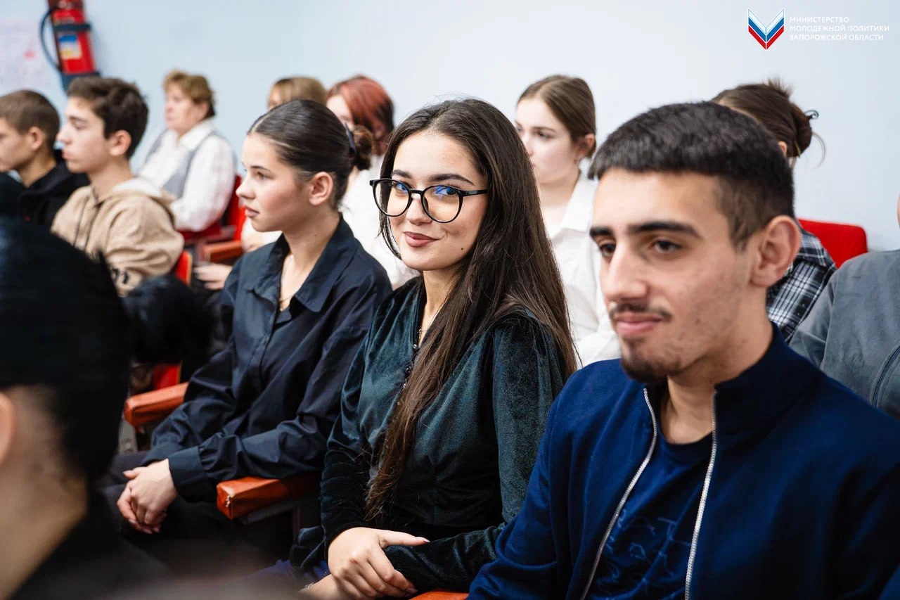 Интенсив по ораторскому искусству: развитие навыков публичных выступлений Интенсив по ораторскому искусству: развитие навыков публичных выступлений