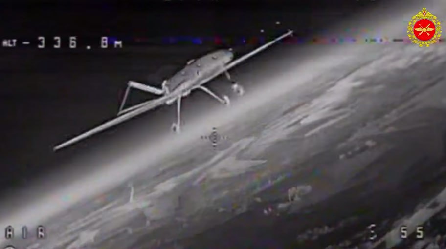 Подборка работы дроноводов зенитчиков по различным беспилотникам противника Подборка работы дроноводов зенитчиков по различным беспилотникам противника