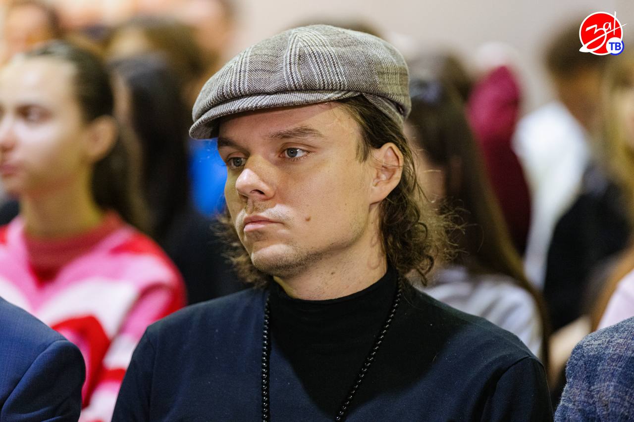 В Мелитополе торжественно открылась международная художественная выставка «Искусство и мир: Великая Победа Жизни», посвященная 80-летию Победы в Великой Отечественной войне В Мелитополе торжественно открылась международная художественная выставка «Искусство и мир: Великая Победа Жизни», посвященная 80-летию Победы в Великой Отечественной войне