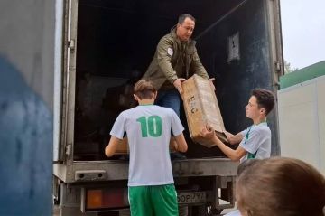 70 тонн гумпомощи раздал в 2025 году Народный фронт в Запорожской области