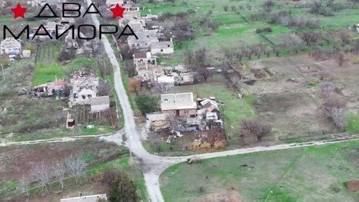 Два майора: Запорожский фронт. Дневник Десантника показывает, как умело маскируется враг на местности