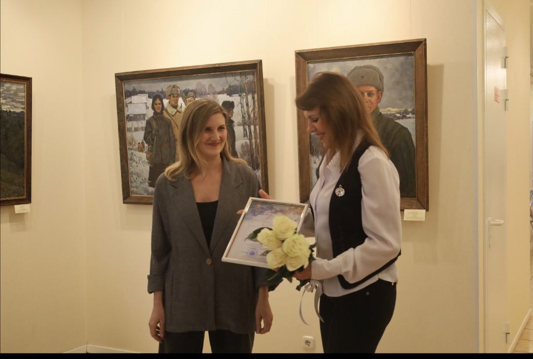 Алевтина Анатольевна Криванова из Бердянска представила межрегиональный проект «И помнит мир спасённый» в Великом Новгороде!