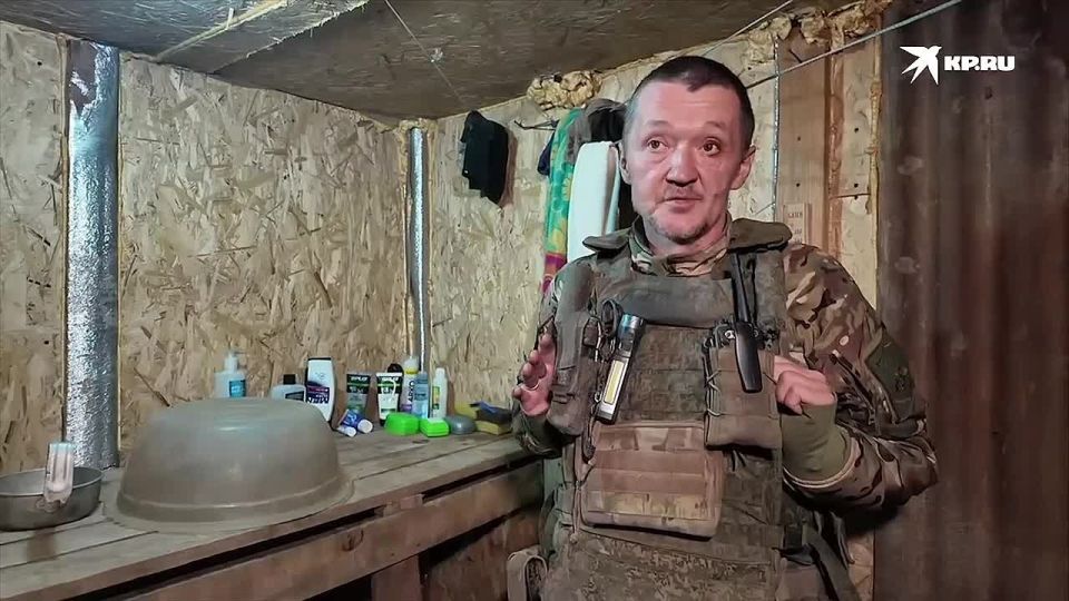 Боец «Татарин» показал блиндажную парилку