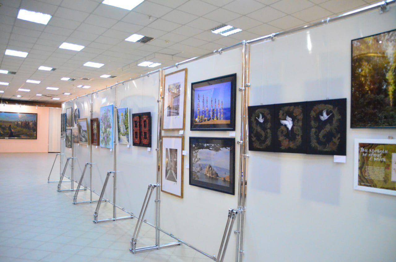 Министр культуры Запорожской области Светлана Назина посетила торжественное событие: Художественный музей имени Исаака Бродского пополнился работами московских художников Министр культуры Запорожской области Светлана Назина посетила торжественное событие: Художественный музей имени Исаака Бродского пополнился работами московских художников