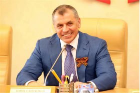 Виктор Емельяненко: Поздравляю с днем рождения Председателя Государственного Совета Республики Крым Владимира Андреевича Константинова!