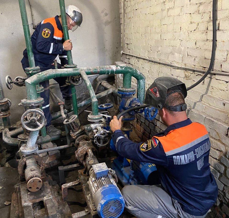 Шефы из Пензенской области подготавливают подшефные территории к осенне-зимнему периоду Шефы из Пензенской области подготавливают подшефные территории к осенне-зимнему периоду