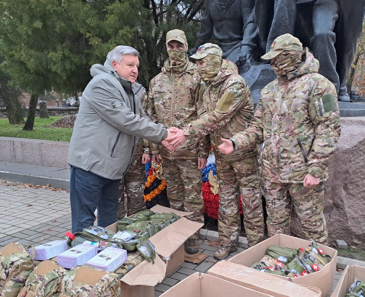 Военно-историческое общество передало для военных на линии боевого соприкосновения в Запорожской области партию аптечек Военно-историческое общество передало для военных на линии боевого соприкосновения в Запорожской области партию аптечек