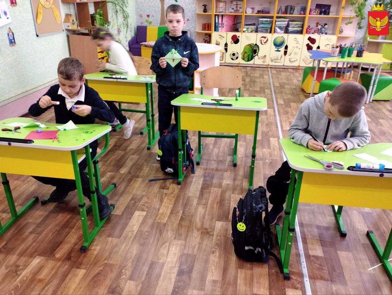 На этой неделе для ребят 2 класса ГБУ ОО ЗО "Партизанская школа-детский сад" прошло занятие нового трека "Орлёнок-Мастер" На этой неделе для ребят 2 класса ГБУ ОО ЗО "Партизанская школа-детский сад" прошло занятие нового трека "Орлёнок-Мастер"