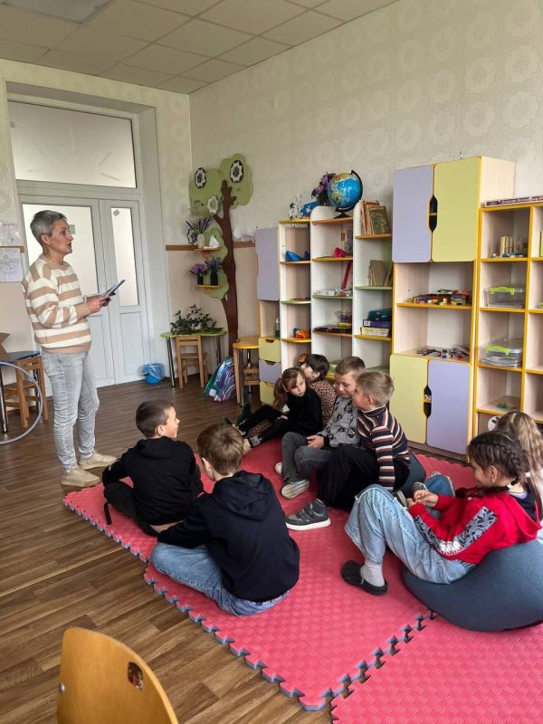 Приближается сказочная пора Новогодних праздников Приближается сказочная пора Новогодних праздников