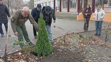 Дагестан подарил частичку красоты подшефному Михайловскому округу Запорожской области