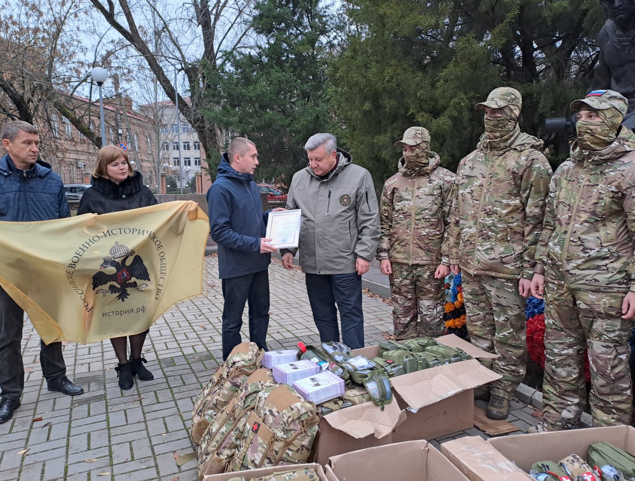 Военно-историческое общество передало для военных на линии боевого соприкосновения в Запорожской области партию аптечек Военно-историческое общество передало для военных на линии боевого соприкосновения в Запорожской области партию аптечек