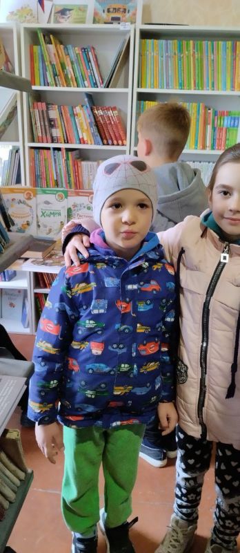 21 ноября в Георгиевской сельской библиотеке прошла книжная выставка "Самая полезная книга-Даля"