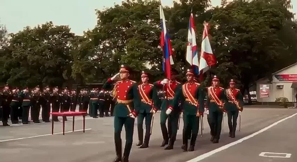 Выбирай Военный университет!