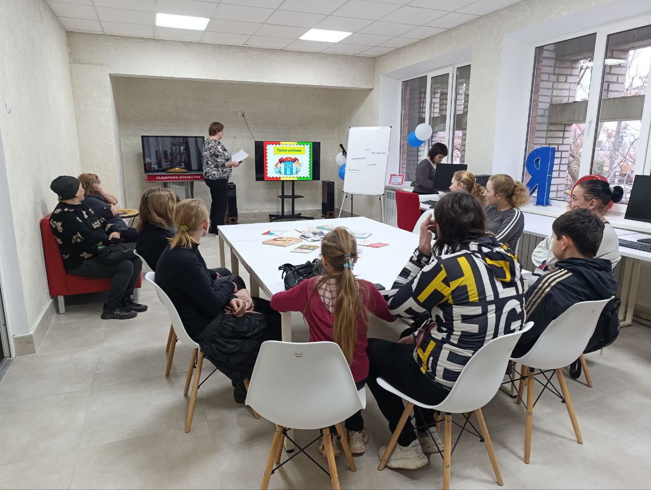 Всемирный день ребёнка. 20.11.2025 г. в ГБУ «Комплексный центр социального обслуживания населения» Министерства труда и социальной политики Запорожской области в отделении социальной помощи семьям с детьми обособленного... Всемирный день ребёнка. 20.11.2025 г. в ГБУ «Комплексный центр социального обслуживания населения» Министерства труда и социальной политики Запорожской области в отделении социальной помощи семьям с детьми обособленного...