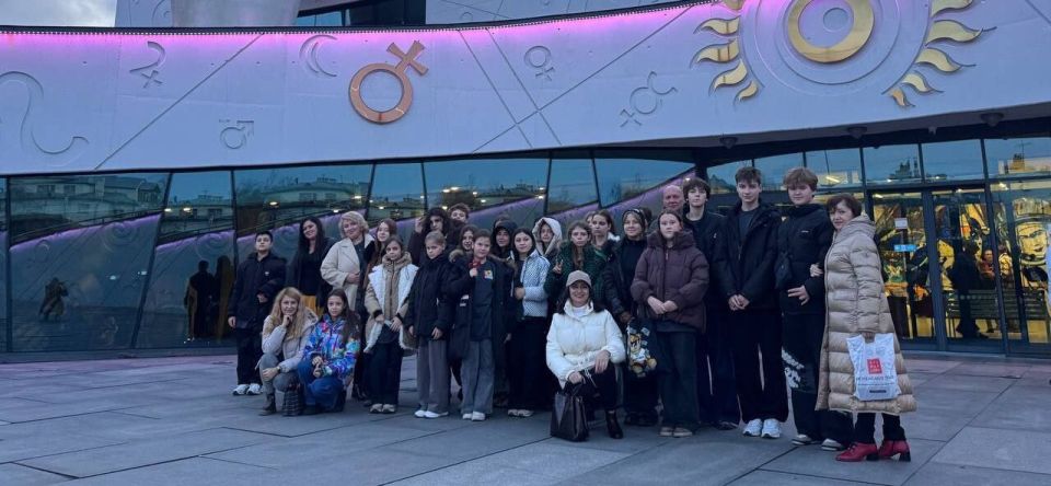 Учащиеся Акимовской школы искусств совершили творческую поездку в Ярославль по инициативе главы округа