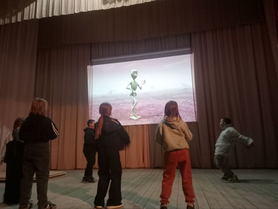 Во Владимировском СДК состоялась Развлекательная программа для детей младшего школьного возраста «Вместе весело танцевать», посвященная Дню ребенка Во Владимировском СДК состоялась Развлекательная программа для детей младшего школьного возраста «Вместе весело танцевать», посвященная Дню ребенка