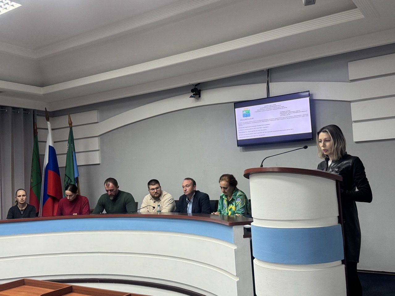 Депутаты заслушали отчет о работе "Горсвета", школы №3 и художественной школы Депутаты заслушали отчет о работе "Горсвета", школы №3 и художественной школы