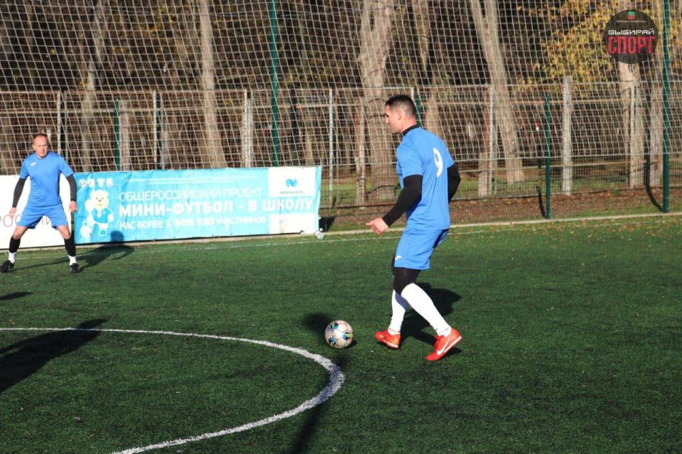 � ���������� ���������� ����� ����-���������� ���� 5�5, ����������� �������������� ���� � 80-����� ������ � ������� ������������� �����