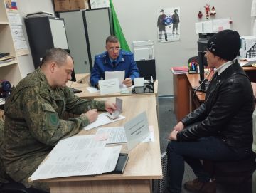 На базе запорожского филиала фонда «Защитники Отечества» прошел традиционный совместный прием граждан руководителями надзорных ведомств